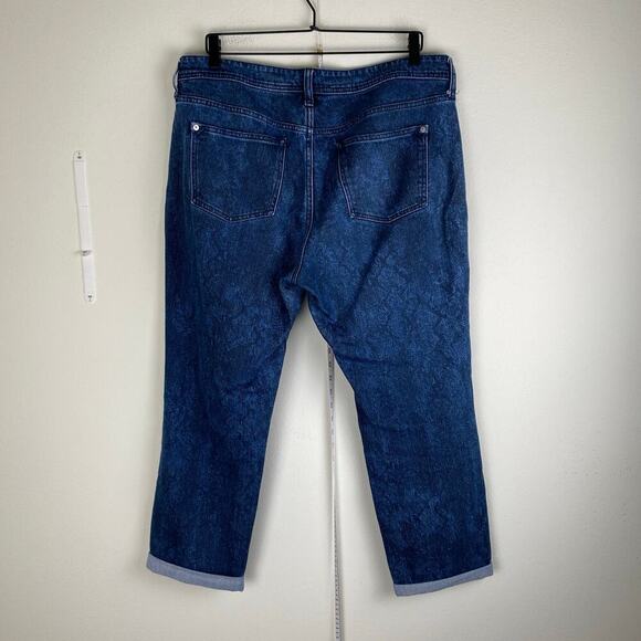 Pilcro Mid Rise Slim Boyfriend Jeans Size 32 Dark Blue Crop Casual Anthropologie - Picture 9 of 14